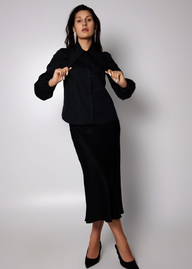 Koszula z kołnierzem w szpic