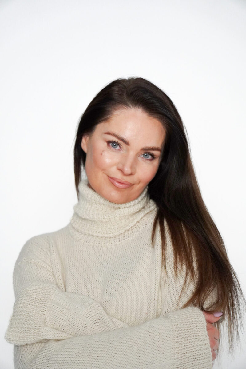 Sweter z golfem - obrazek 3